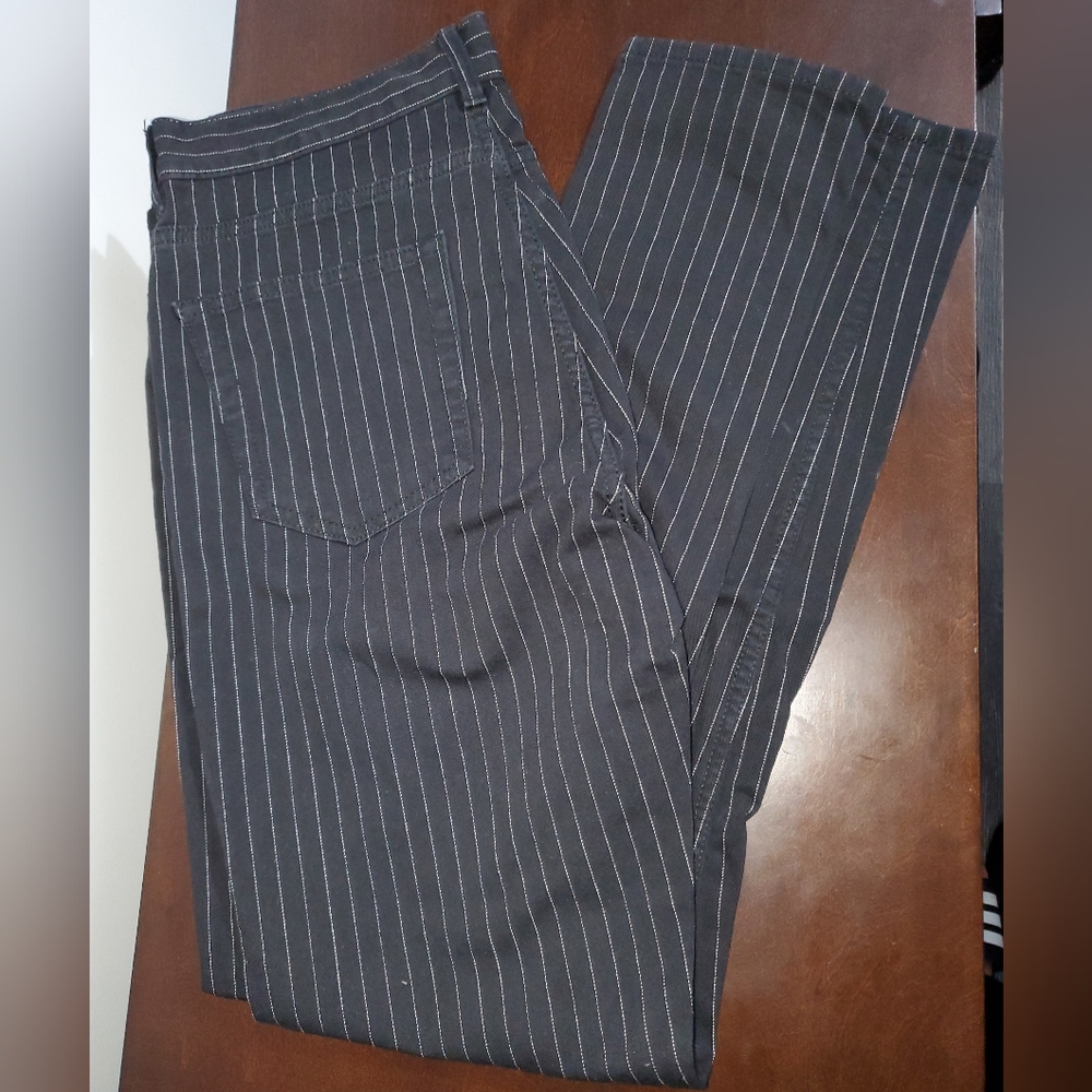 Skinny Fit Striped Pants
